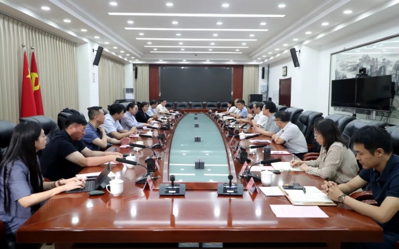 周波接待开云手机站登录入口、天津东疆综合保税区、天津市海河产业基金管理有限公司负责人一行